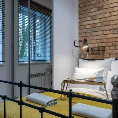 Simply In The Center Spot *