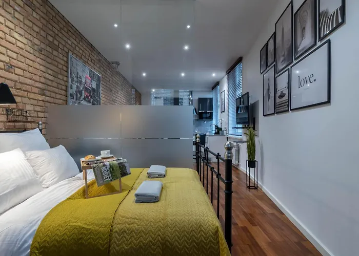 Simply In The Center Spot