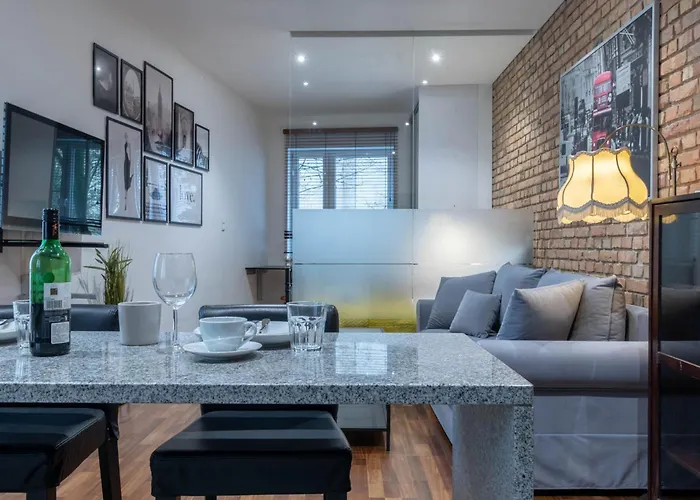 アパート Simply In The Center Spot *